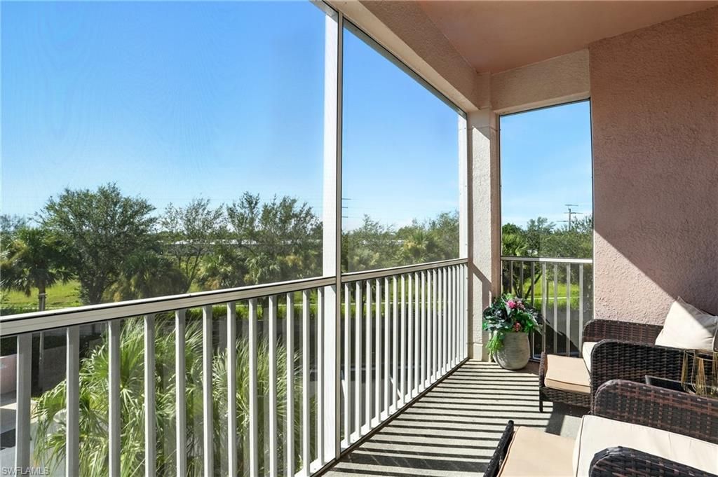 15901 Royal Pointe Ln , Unit 301, Fort Myers, FL 33908 Photo