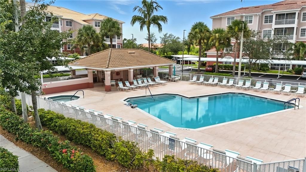 15901 Royal Pointe Ln , Unit 301, Fort Myers, FL 33908 Photo