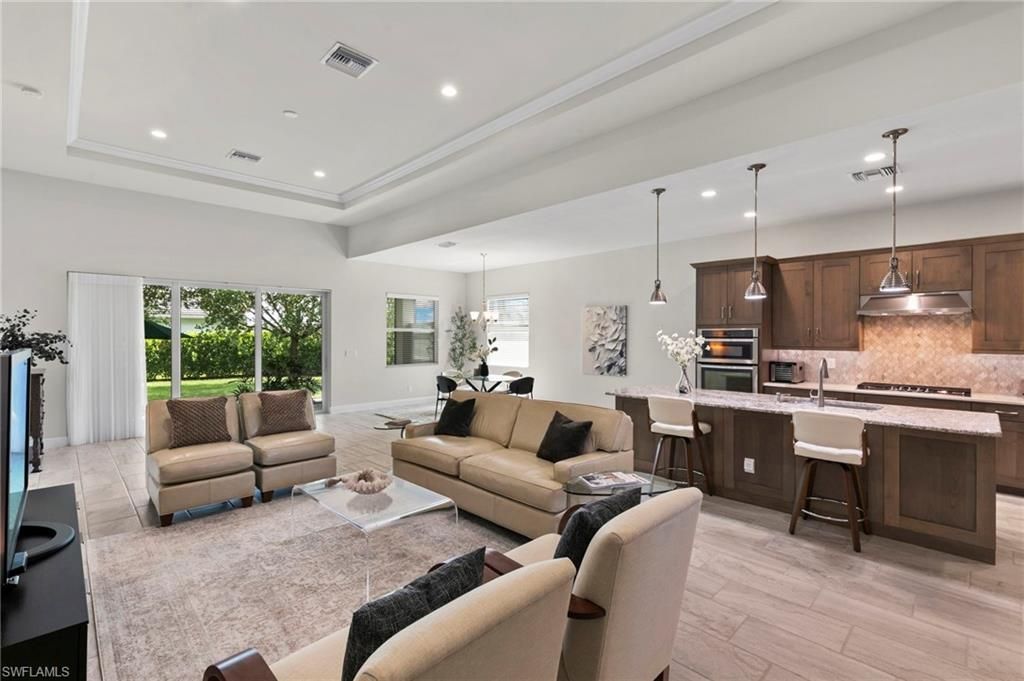 8950 Mustique Ln, Naples, FL 34114 Photo