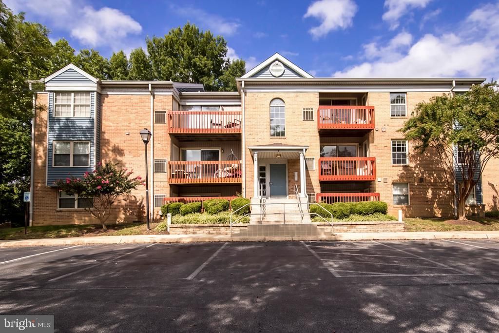 6 CEDAR VALLEY PLACE , ESSEX, MD 21221