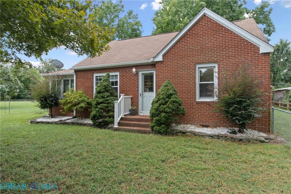 6092 Allmondsville Road, Gloucester, VA 23061 Main Photo