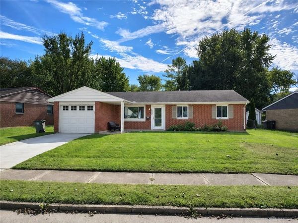 1279 Skylark Drive, Troy, OH 45373