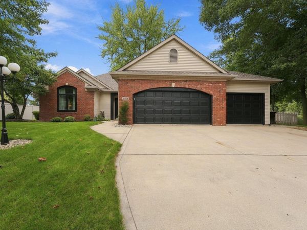 2204 Shady Lane, Garrett, IN 46738