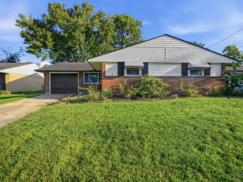 723 Ledro Street, Springdale, OH 45246 Photo 1