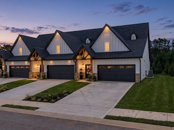1999 Lovingwood Springs Tr, Maryville, TN 37803