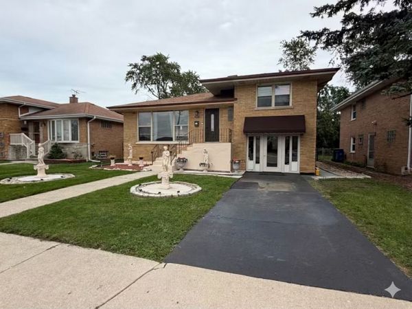 7923 Central Avenue, Burbank, IL 60459