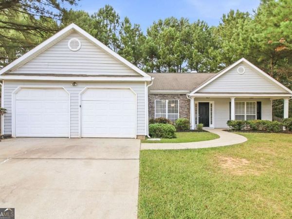 1426 Hyde Court, Hampton, GA 30228