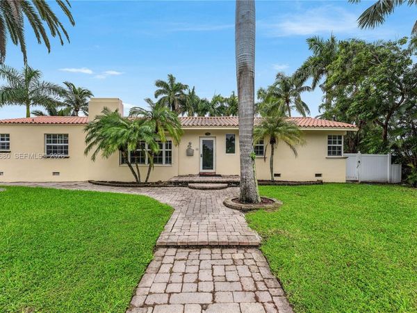 711 Tyler St , Hollywood, FL 33019