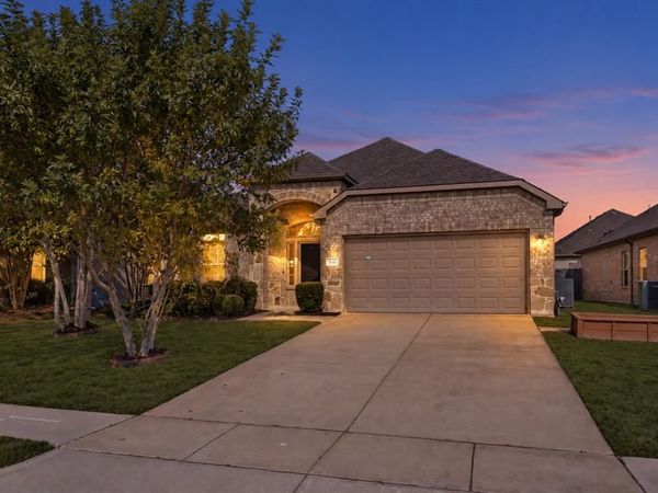 618 Redwood Drive , Greenville, TX 75402