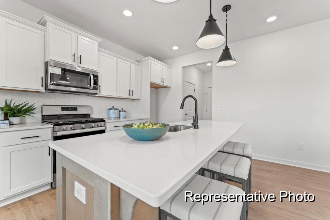 1014 Toland Drive Photo 4