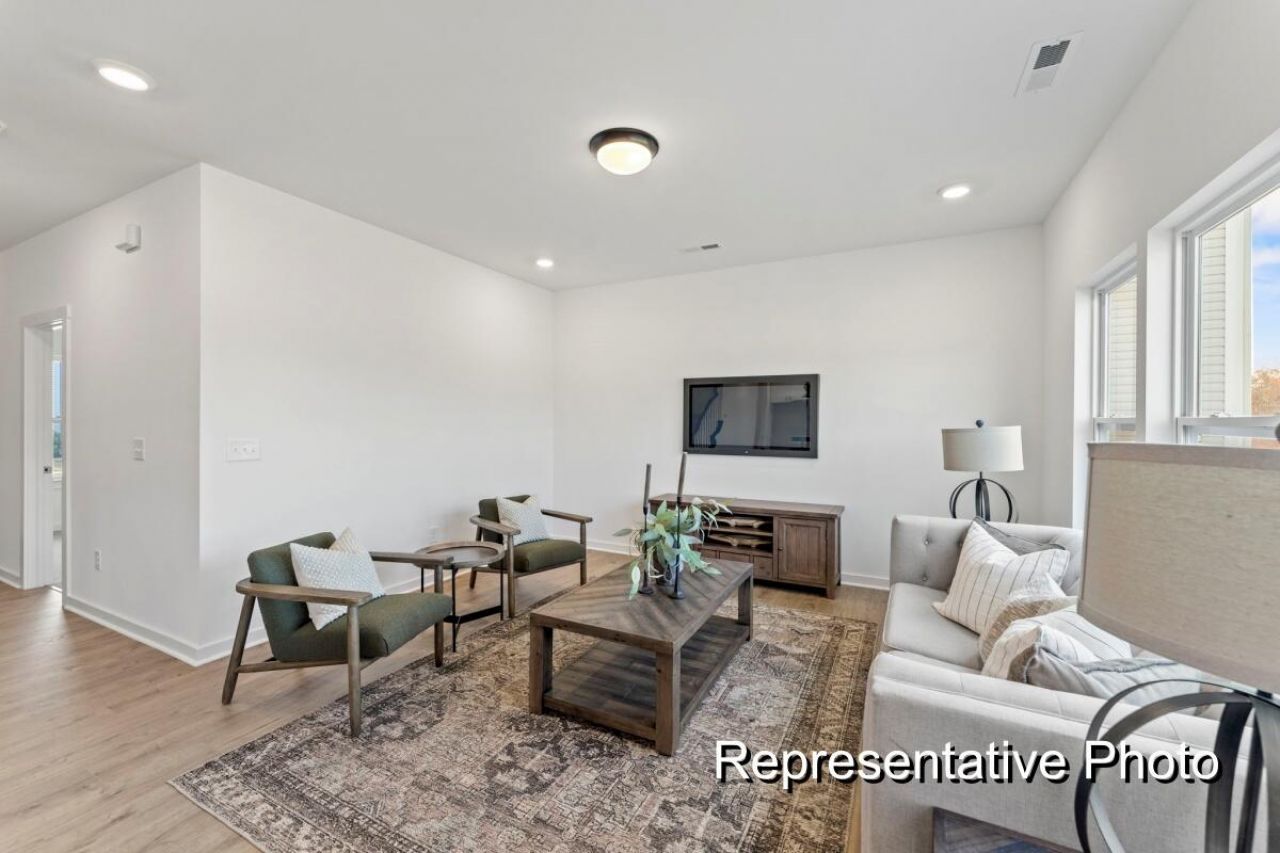 1014 Toland Drive Photo 6
