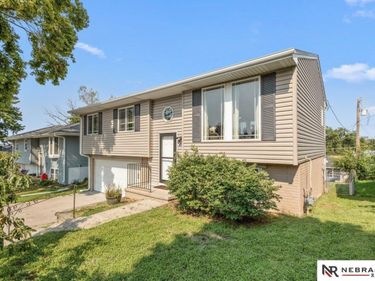 4733 S 81st Street, Ralston, NE 68127