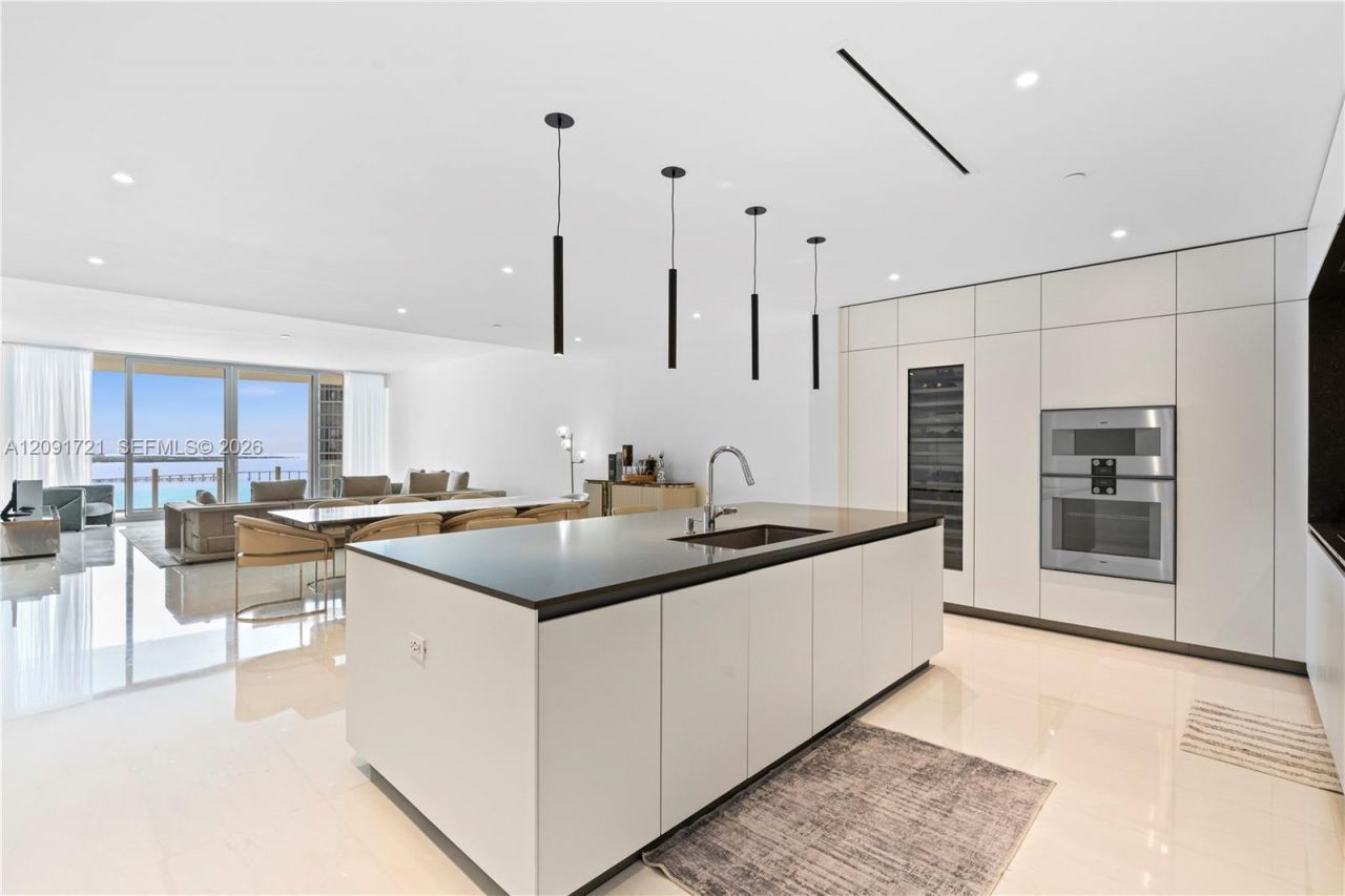 300 Biscayne Boulevard Way , Unit 3304C, Miami, FL 33131 Photo