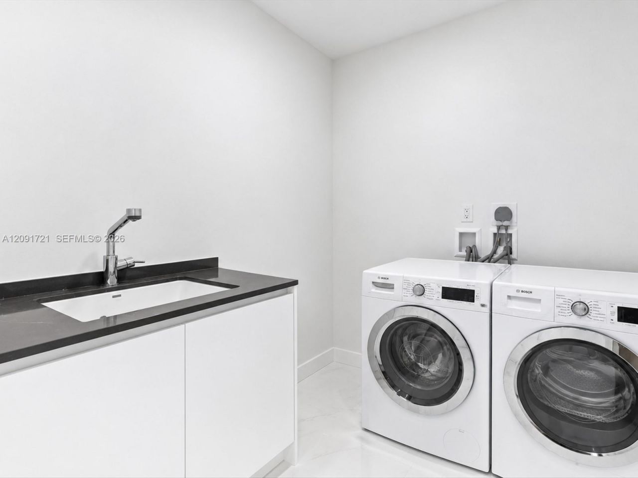 300 Biscayne Boulevard Way , Unit 3304C, Miami, FL 33131 Photo