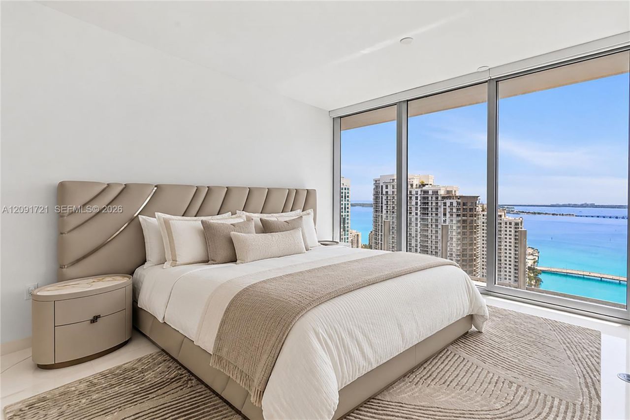 300 Biscayne Boulevard Way , Unit 3304C, Miami, FL 33131 Photo