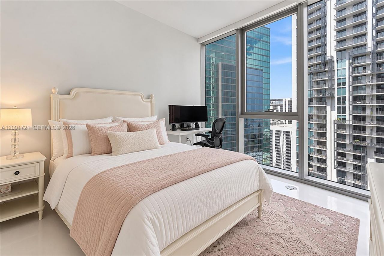 300 Biscayne Boulevard Way , Unit 3304C, Miami, FL 33131 Photo
