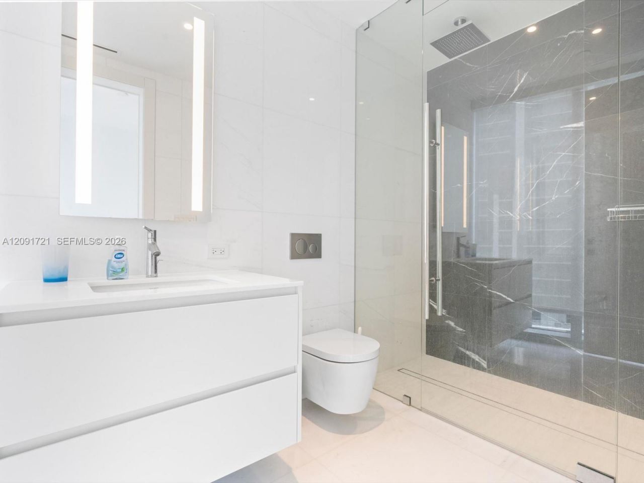 300 Biscayne Boulevard Way , Unit 3304C, Miami, FL 33131 Photo