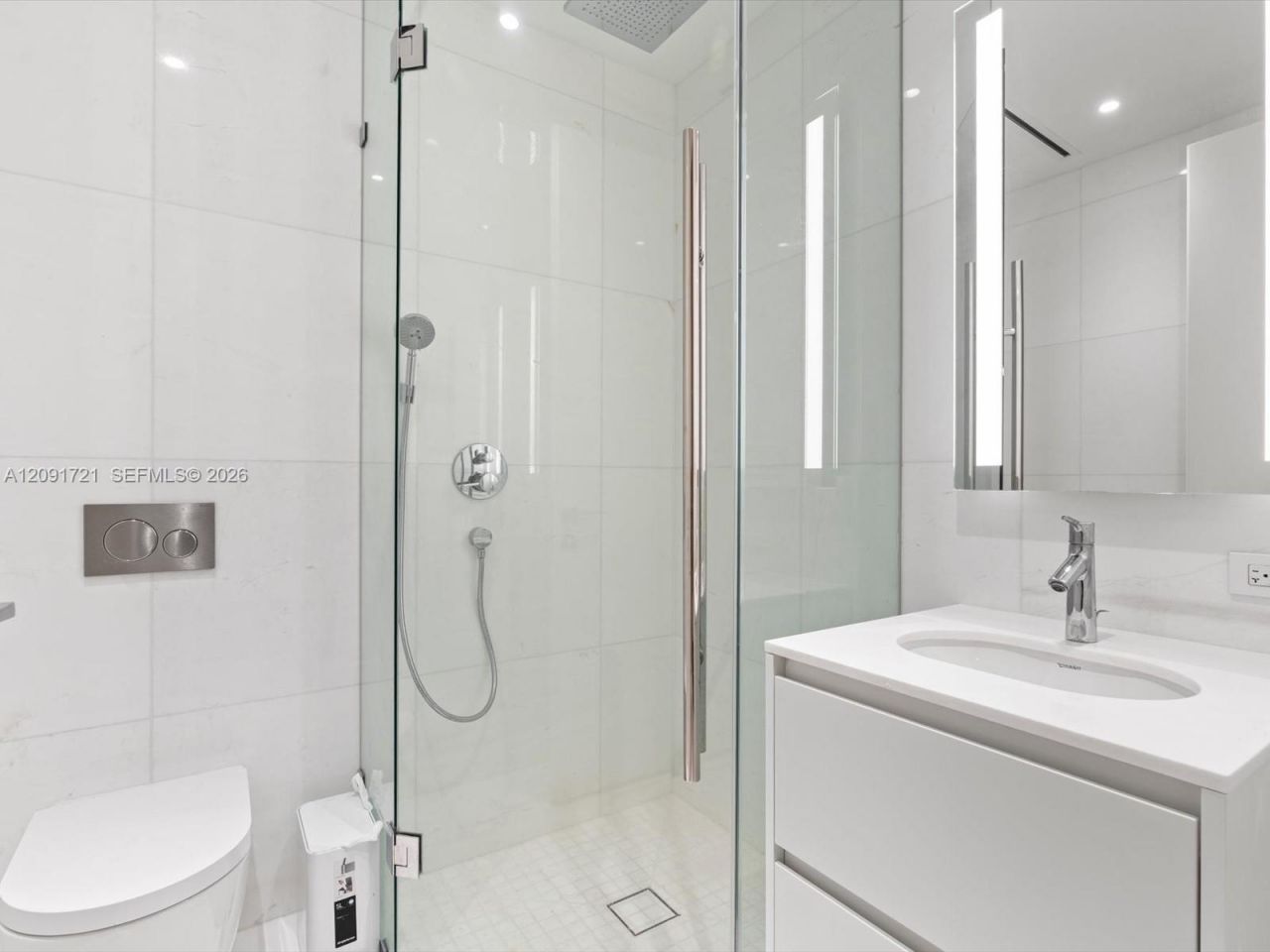 300 Biscayne Boulevard Way , Unit 3304C, Miami, FL 33131 Photo