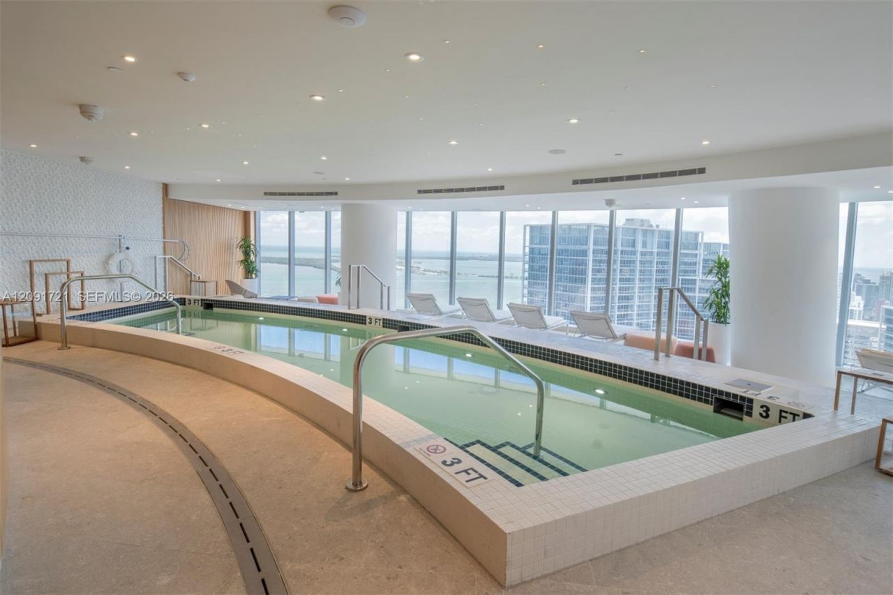 300 Biscayne Boulevard Way , Unit 3304C, Miami, FL 33131 Photo