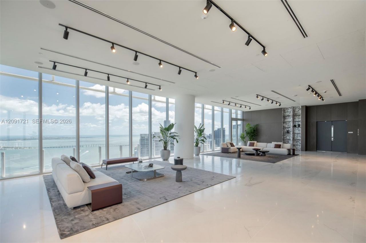300 Biscayne Boulevard Way , Unit 3304C, Miami, FL 33131 Photo
