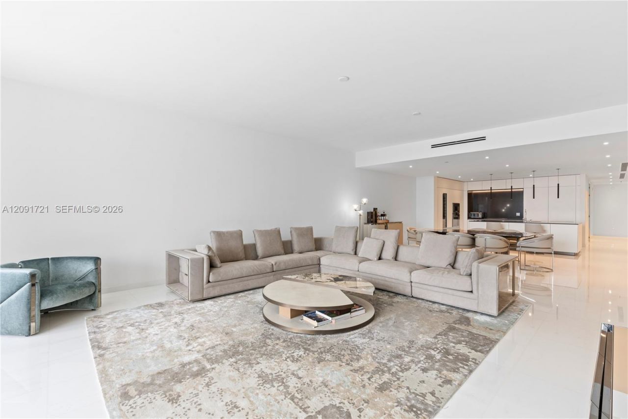 300 Biscayne Boulevard Way , Unit 3304C, Miami, FL 33131 Photo
