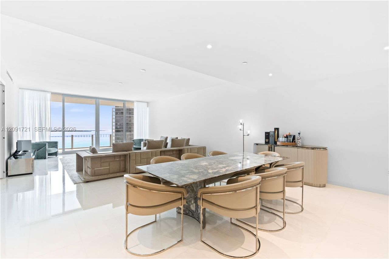 300 Biscayne Boulevard Way , Unit 3304C, Miami, FL 33131 Photo