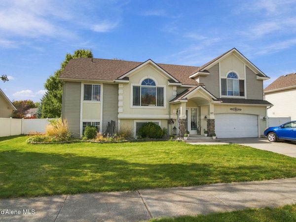 8175 N Salmonberry Lp , Hayden, ID 83835