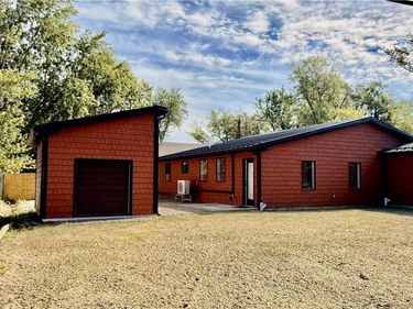 140 Rosewood Avenue, Angola, NY 14006