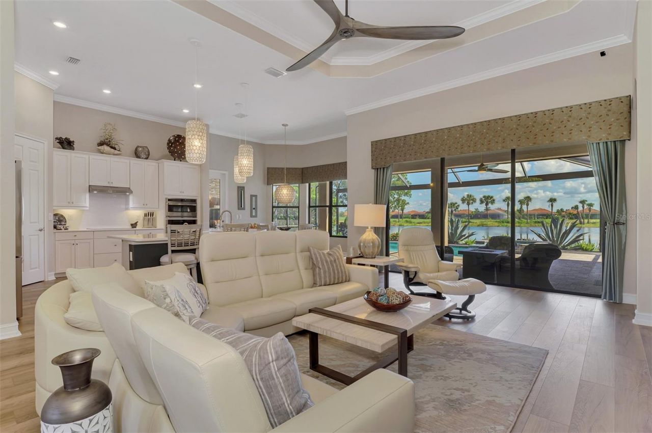 10800 Whisk Fern Drive, Venice, FL 34293 Photo