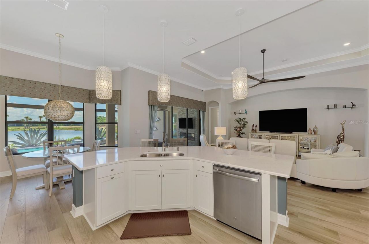 10800 Whisk Fern Drive, Venice, FL 34293 Photo