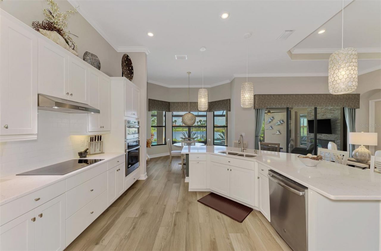 10800 Whisk Fern Drive, Venice, FL 34293 Photo