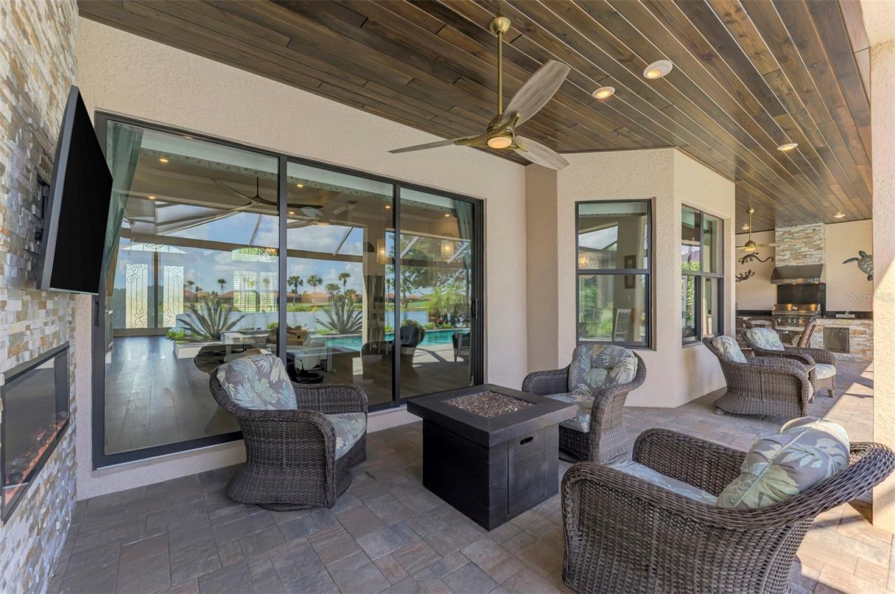 10800 Whisk Fern Drive, Venice, FL 34293 Photo