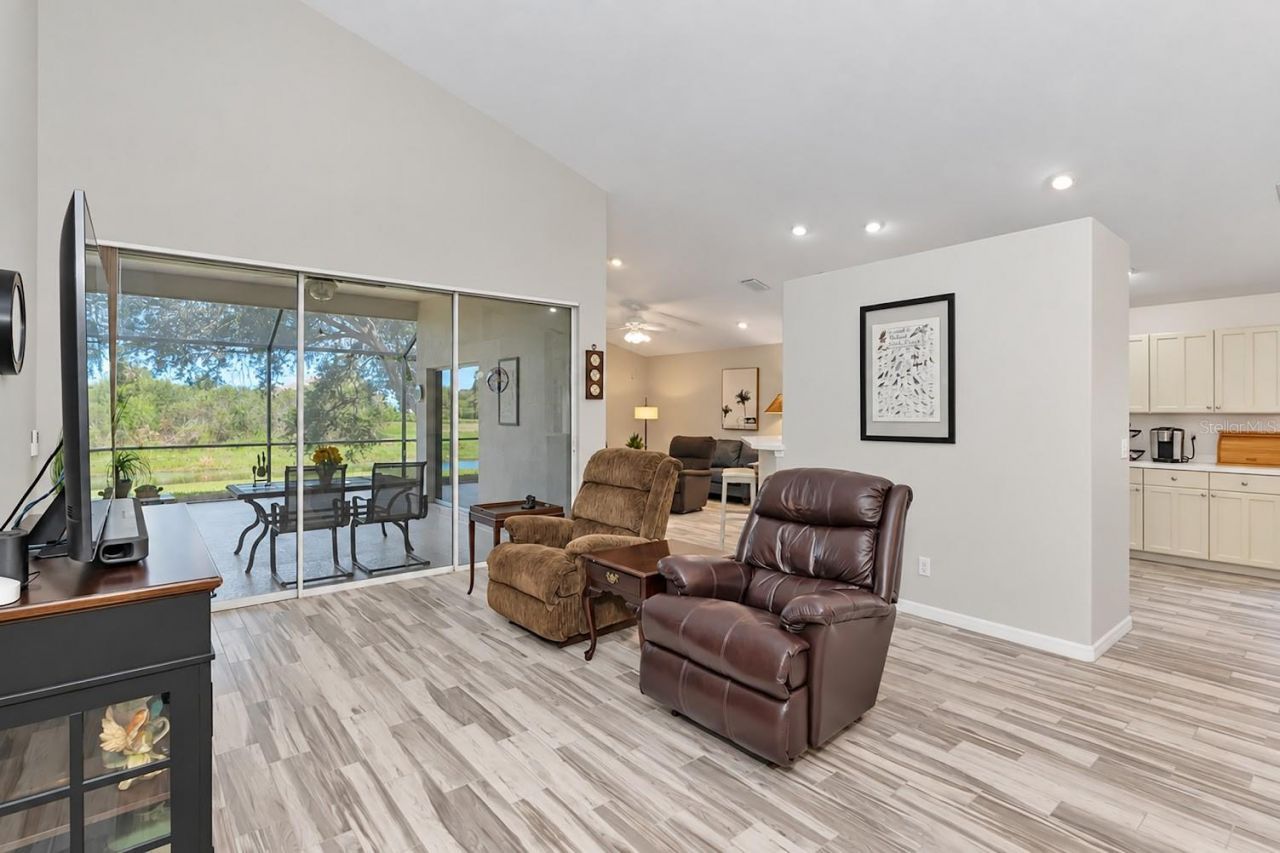 5113 Flagstone Drive, Sarasota, FL 34238 Photo