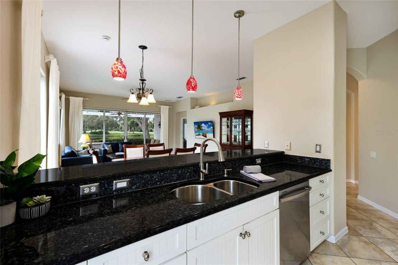 8728 52nd Drive E, Bradenton, FL 34211 Photo