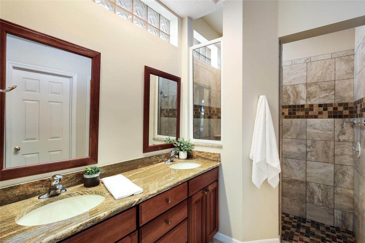 8728 52nd Drive E, Bradenton, FL 34211 Photo