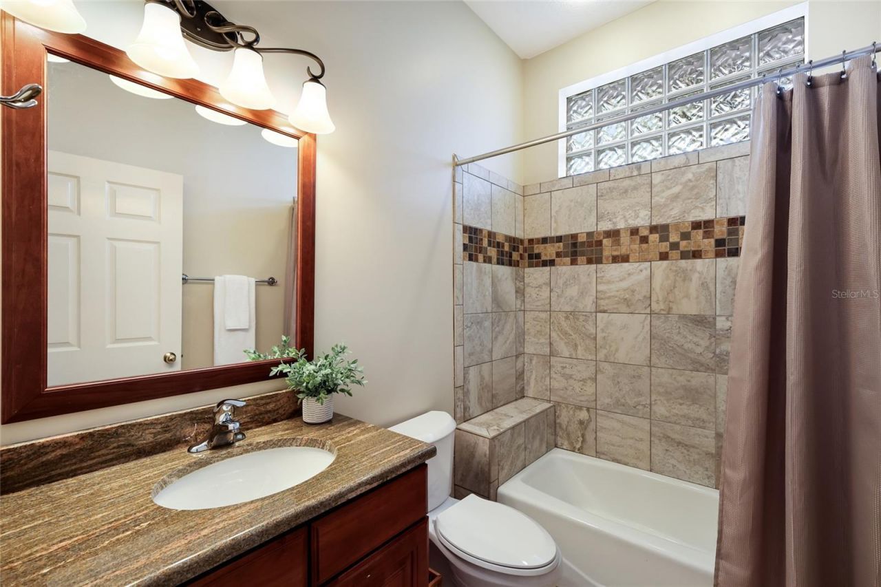 8728 52nd Drive E, Bradenton, FL 34211 Photo