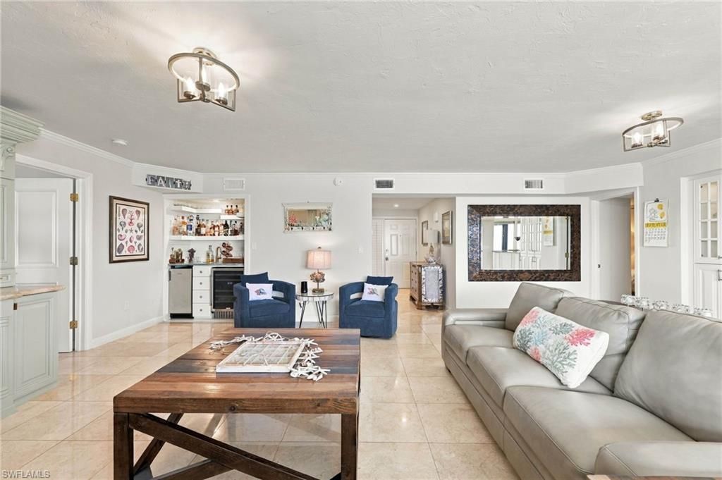 9653 Gulf Shore Dr , Unit 502, Naples, FL 34108 Photo