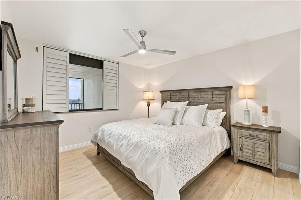 9653 Gulf Shore Dr , Unit 502, Naples, FL 34108 Photo