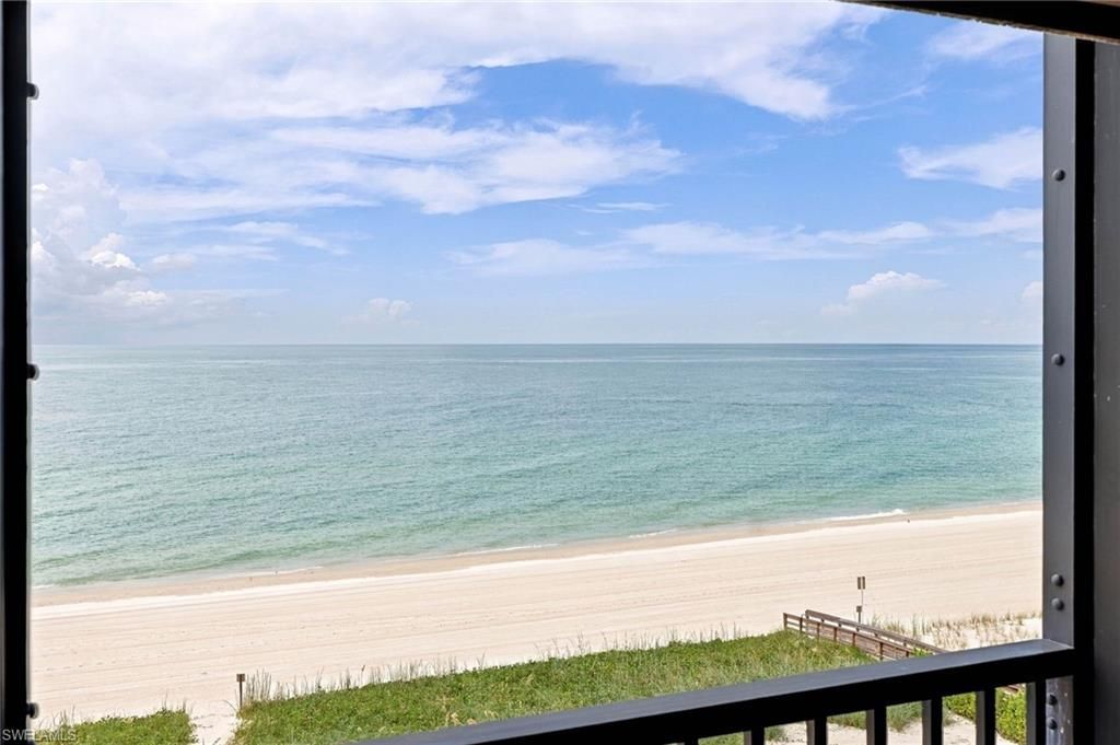 9653 Gulf Shore Dr , Unit 502, Naples, FL 34108 Photo