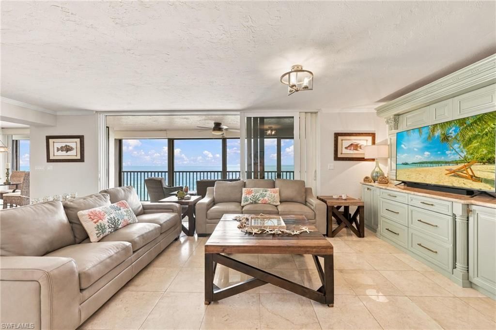 9653 Gulf Shore Dr , Unit 502, Naples, FL 34108 Photo