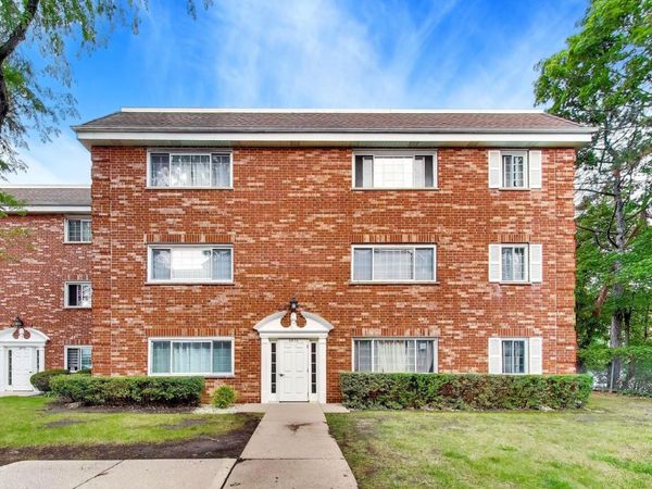 6876 W Touhy Avenue , Unit 3E, Niles, IL 60714