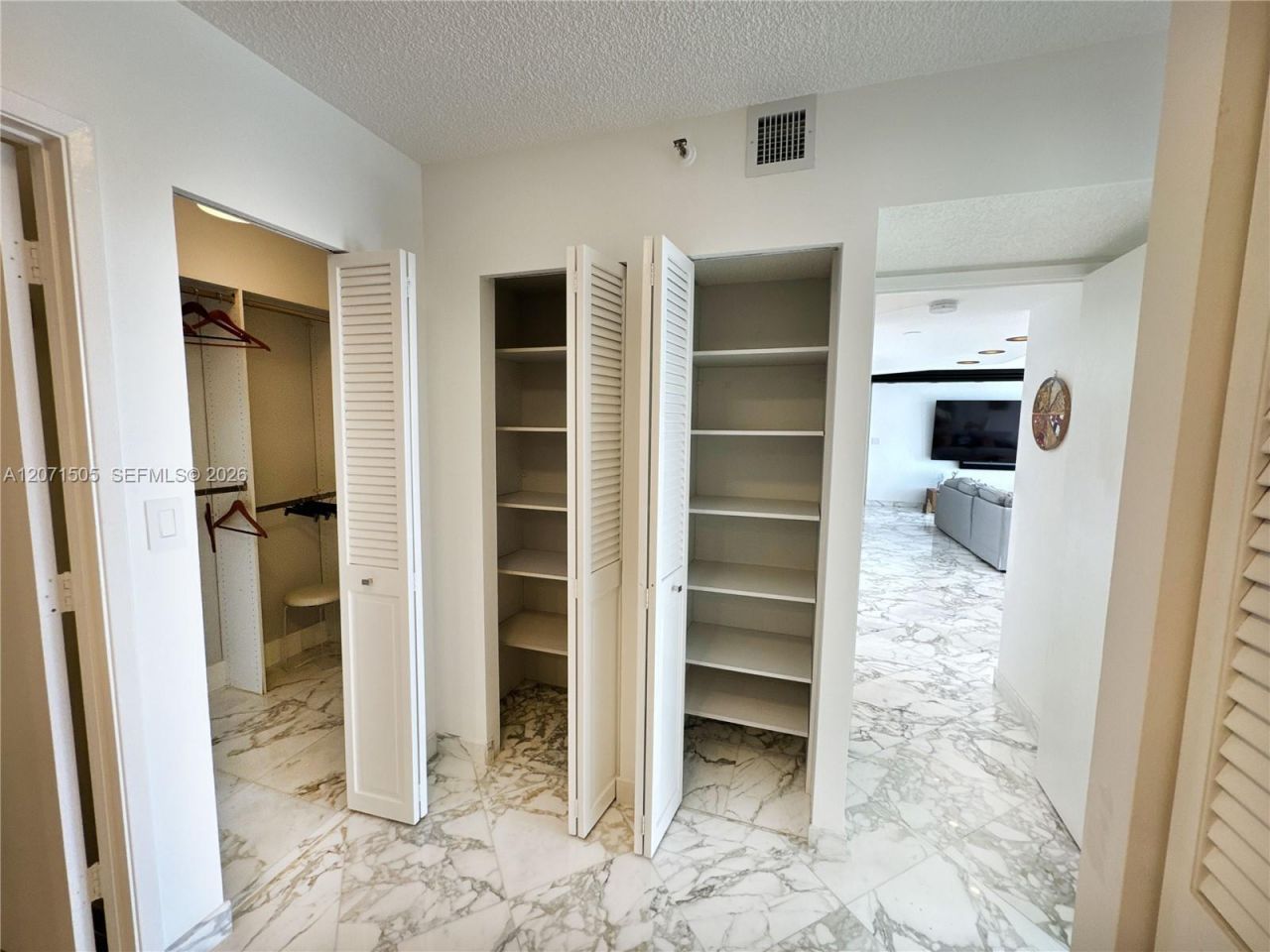 20355 NE 34th Ct , Unit 2027, Aventura, FL 33180 Photo