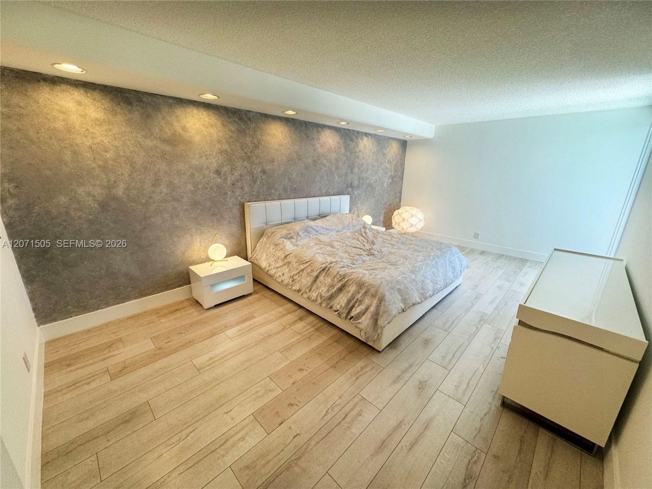20355 NE 34th Ct , Unit 2027, Aventura, FL 33180 Photo