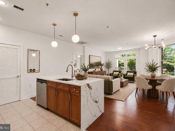181 E REED AVENUE, Unit 201, ALEXANDRIA, VA 22305