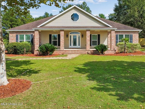 8352 Ridgewood Drive, Kiln, MS 39556