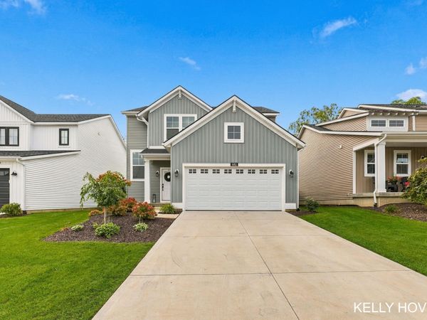 1682 Bayleaf Drive SW, Byron Center, MI 49315