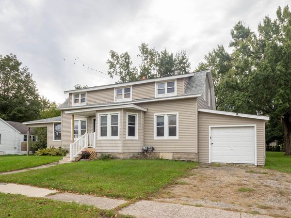 229 Union Street, Lawton, MI 49065