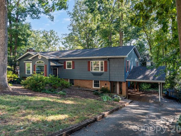 7889 Tradewinds Drive, Sherrills Ford, NC 28673