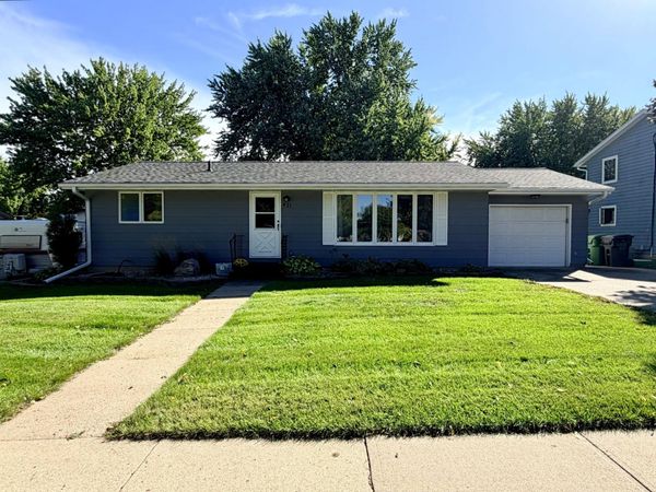 421 Miles Drive, Worthington, MN 56187