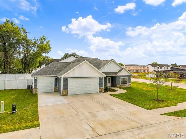 108 Jimmy H Drive, Jonesburg, MO 63351